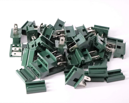 Christmas Female and Male Slip Plug Electrical Vampire Plug Lighting Outlet Green Zip Plug Gilbert Plug Male Female Slide Plug Inline Plug Adapter for Xmas Holiday Party (SPT-1, 25 Pieces)